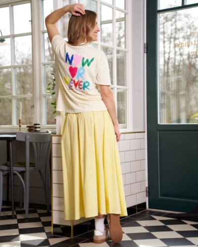 Marta du Chateau Fiora t-paita; kelta-valkea